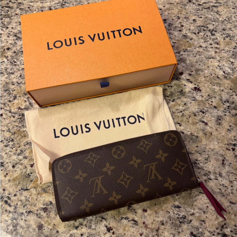 Louis Vuitton Clementine wallet.